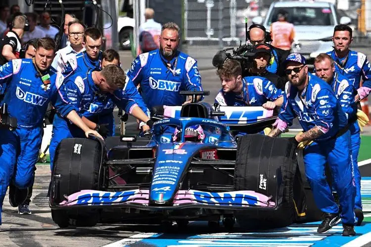 Cuánto gana un mecánico de carreras: Salarios, factores y perspectivas - Cuánto gana un mecánico de NASCAR cuanto gana un mecanico de carreras - Cuánto gana un mecánico de NASCAR