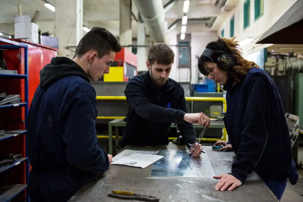 Operaciones Auxiliares de Fabricación Mecánica: Guía Completa - Qué salidas tiene fabricación mecánica operaciones auxiliares de fabricación mecánica - Qué salidas tiene fabricación mecánica