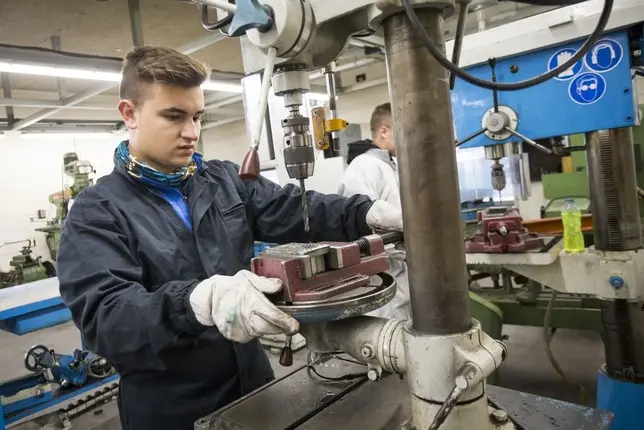 fabricación mecánica e instalación y mantenimiento - Qué título te dan con la FPB